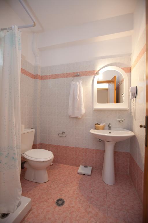 Yiouli Hotel Kókkinon Nerón 객실 사진