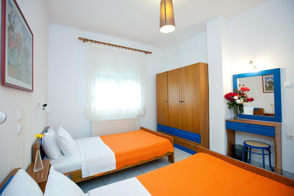 Yiouli Hotel Kókkinon Nerón 객실 사진